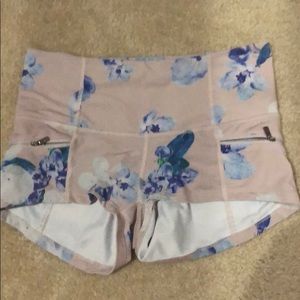 Dusty Blosson Hi Lo Shorts Size 4